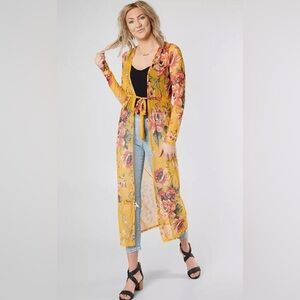 Daytrip The Buckle Floral Sheer Long Kimono read description for sizing